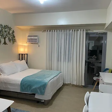 25Th Manhattan Condo, Araneta City