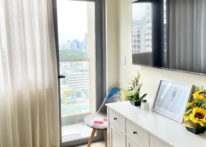 25th Manhattan Condo, Araneta Apartahotel *